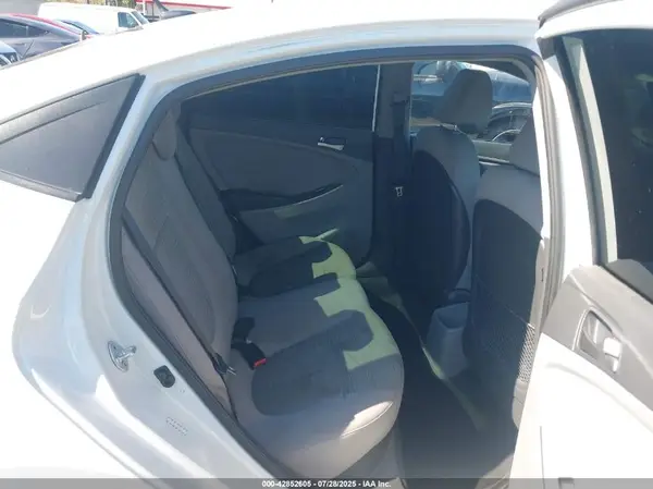 KMHCT4AE6HU372044 2017 HYUNDAI ACCENT - Image 8