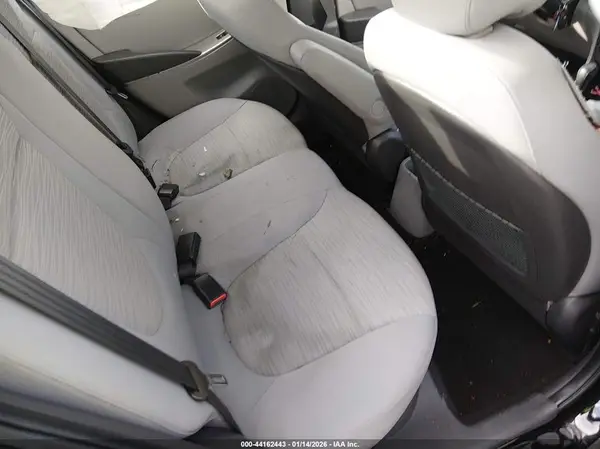 KMHCT4AE6HU375235 2017 HYUNDAI ACCENT - Image 8