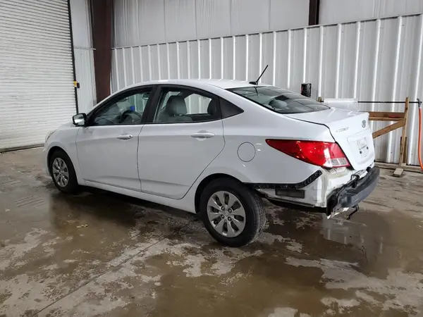 KMHCT4AE6HU376353 2017 HYUNDAI ACCENT - Image 2
