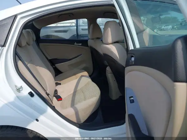 KMHCT4AE6HU379673 2017 HYUNDAI ACCENT - Image 8