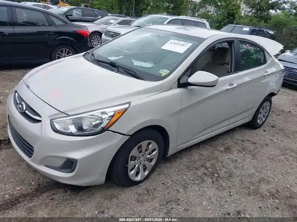 KMHCT4AE7GU002901 2016 HYUNDAI ACCENT - Image 2