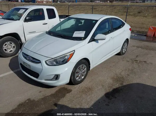KMHCT4AE7GU013428 2016 HYUNDAI ACCENT - Image 2