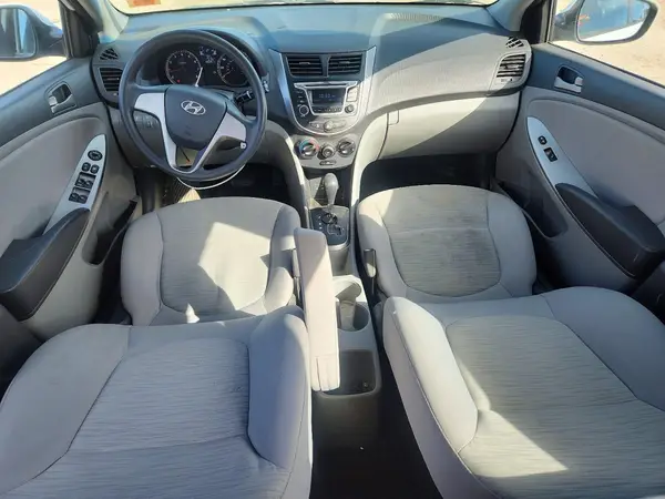 KMHCT4AE7GU014417 2016 HYUNDAI ACCENT - Image 8