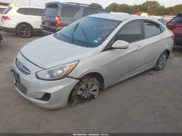 KMHCT4AE7GU017026 2016 HYUNDAI ACCENT - Image 2