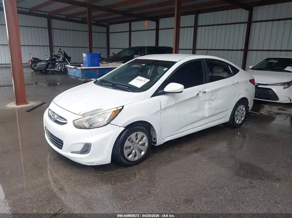 KMHCT4AE7GU018435 2016 HYUNDAI ACCENT - Image 2
