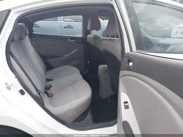 KMHCT4AE7GU053363 2016 HYUNDAI ACCENT - Image 8