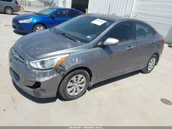 KMHCT4AE7GU053878 2016 HYUNDAI ACCENT - Image 2