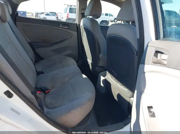 KMHCT4AE7GU073239 2016 HYUNDAI ACCENT - Image 8