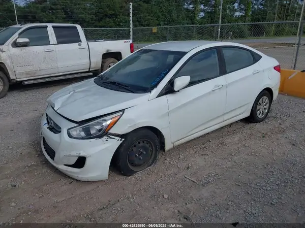 KMHCT4AE7GU076917 2016 HYUNDAI ACCENT - Image 2