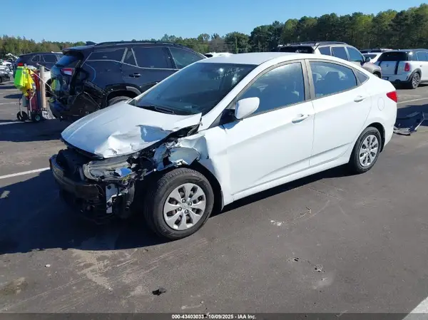 KMHCT4AE7GU077758 2016 HYUNDAI ACCENT - Image 2