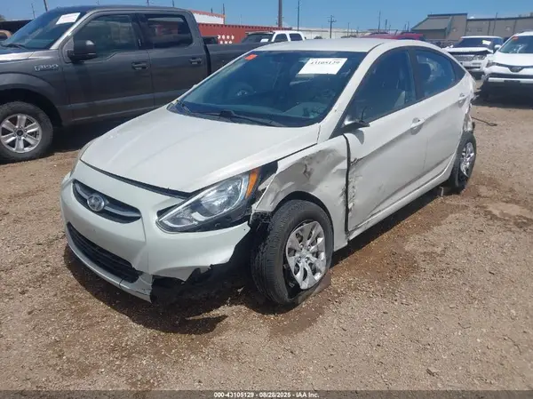 KMHCT4AE7GU094592 2016 HYUNDAI ACCENT - Image 2