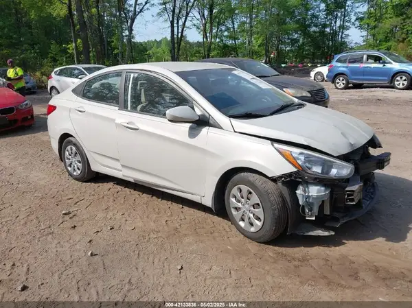 KMHCT4AE7GU125646 2016 HYUNDAI ACCENT - Image 1