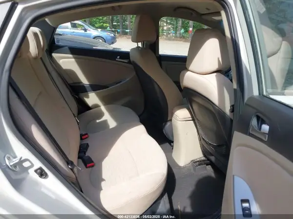 KMHCT4AE7GU125646 2016 HYUNDAI ACCENT - Image 8