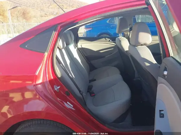 KMHCT4AE7GU148554 2016 HYUNDAI ACCENT - Image 8