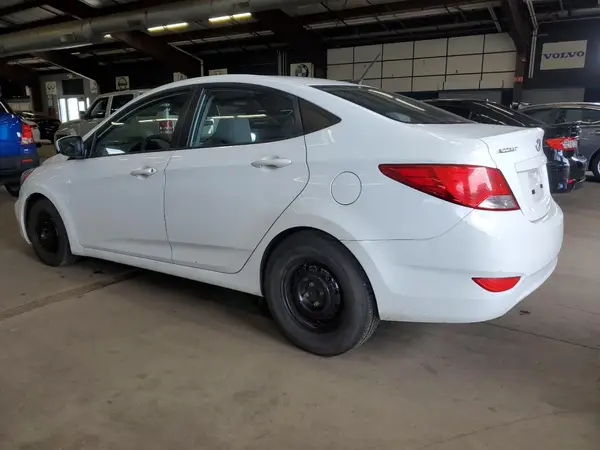 KMHCT4AE7GU952904 2016 HYUNDAI ACCENT - Image 2