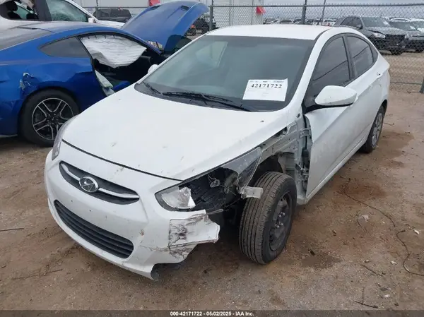 KMHCT4AE7GU955799 2016 HYUNDAI ACCENT - Image 2
