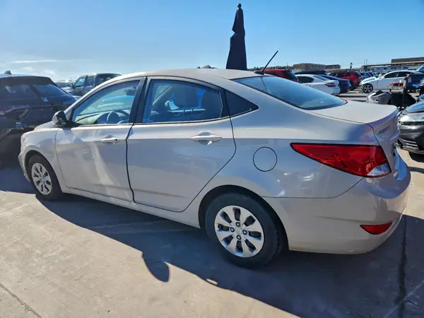 KMHCT4AE7GU978855 2016 HYUNDAI ACCENT - Image 2