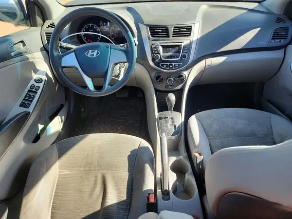 KMHCT4AE7GU981982 2016 HYUNDAI ACCENT - Image 8