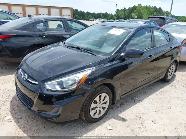 KMHCT4AE7GU986647 2016 HYUNDAI ACCENT - Image 2