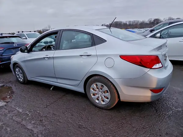 KMHCT4AE7HU170006 2017 HYUNDAI ACCENT - Image 2