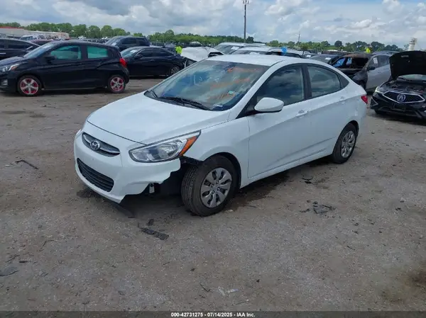 KMHCT4AE7HU196203 2017 HYUNDAI ACCENT - Image 2