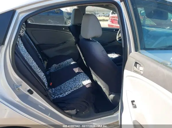 KMHCT4AE7HU197593 2017 HYUNDAI ACCENT - Image 8