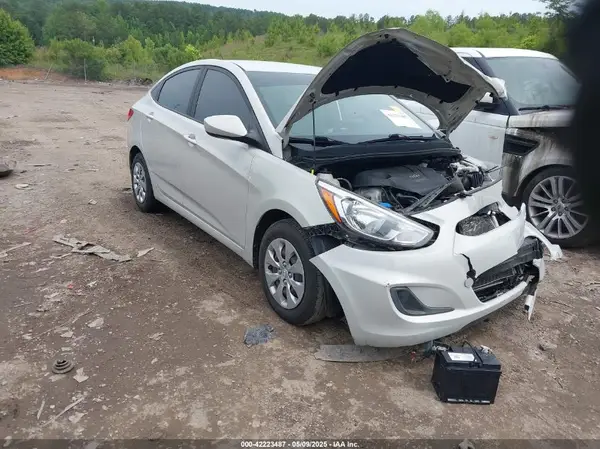 KMHCT4AE7HU205708 2017 HYUNDAI ACCENT - Image 1