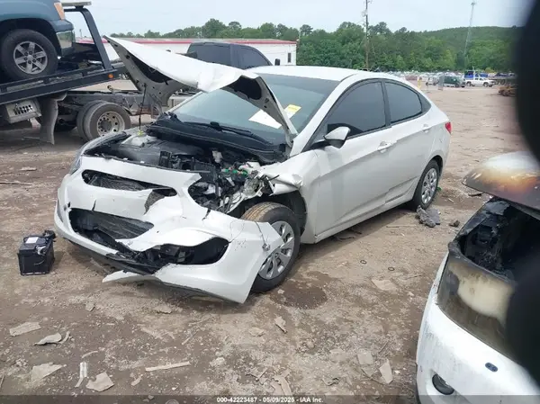 KMHCT4AE7HU205708 2017 HYUNDAI ACCENT - Image 2