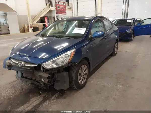 KMHCT4AE7HU216126 2017 HYUNDAI ACCENT - Image 2