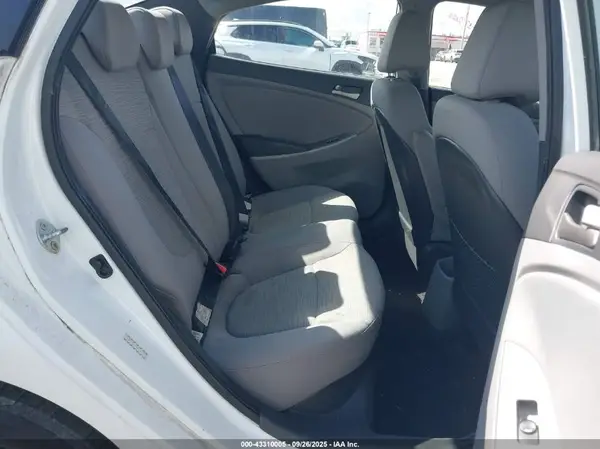 KMHCT4AE7HU220273 2017 HYUNDAI ACCENT - Image 8