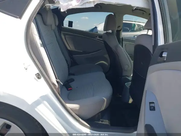 KMHCT4AE7HU222363 2017 HYUNDAI ACCENT - Image 8