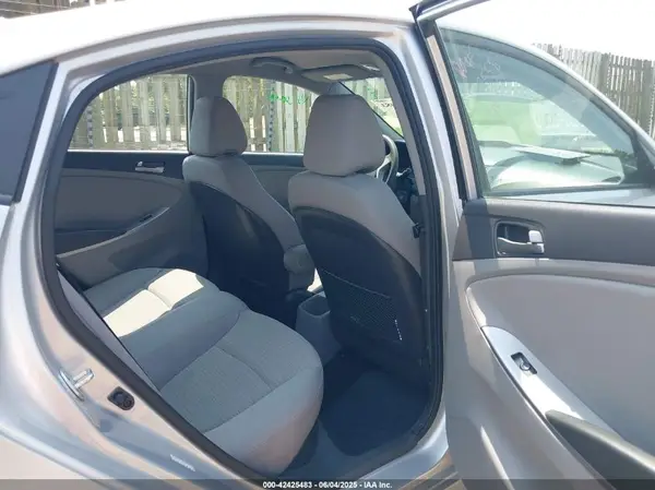 KMHCT4AE7HU233282 2017 HYUNDAI ACCENT - Image 8