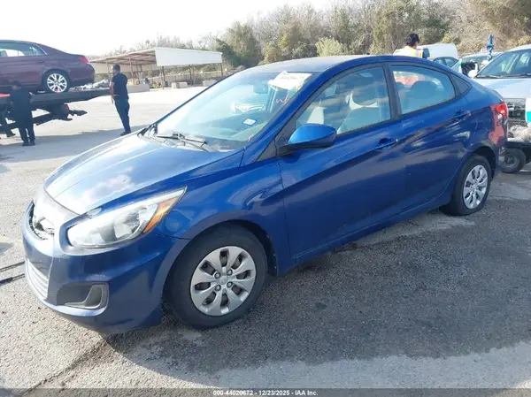 KMHCT4AE7HU236408 2017 HYUNDAI ACCENT - Image 2