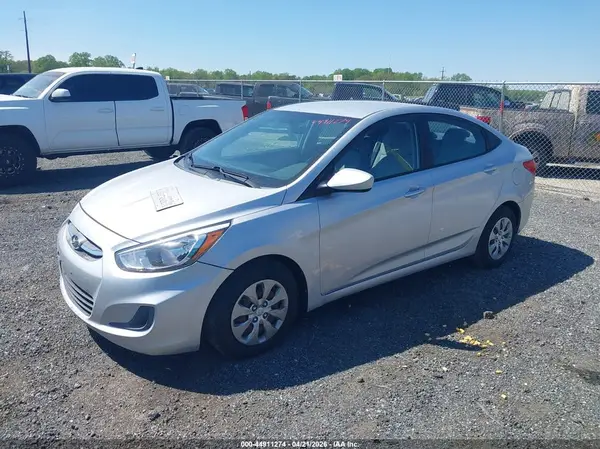 KMHCT4AE7HU241978 2017 HYUNDAI ACCENT - Image 2