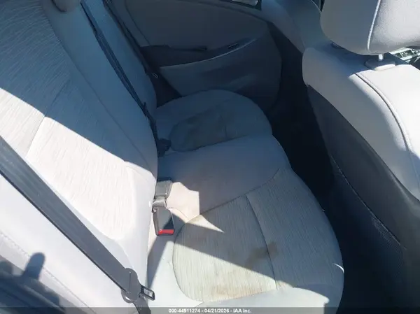 KMHCT4AE7HU241978 2017 HYUNDAI ACCENT - Image 8