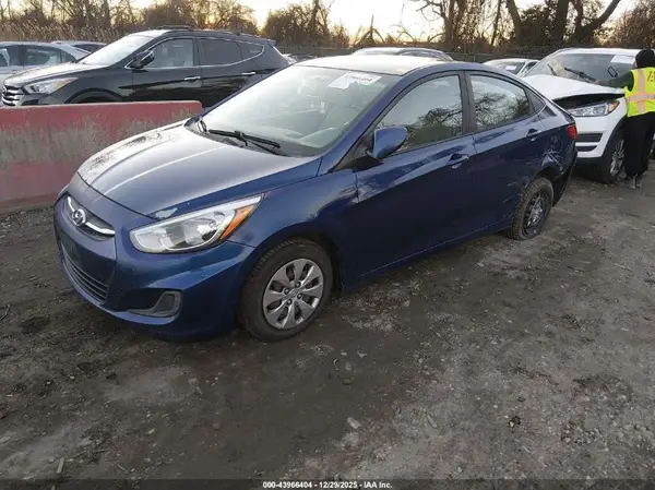 KMHCT4AE7HU248008 2017 HYUNDAI ACCENT - Image 2