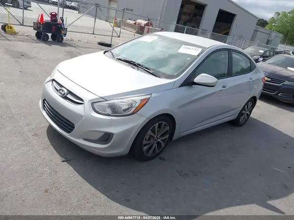 KMHCT4AE7HU251362 2017 HYUNDAI ACCENT - Image 2