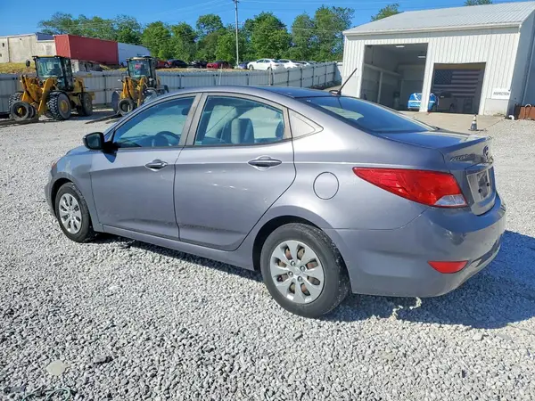 KMHCT4AE7HU252351 2017 HYUNDAI ACCENT - Image 2