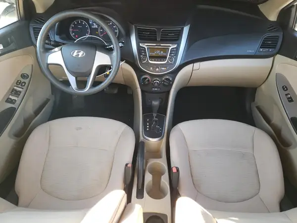 KMHCT4AE7HU271465 2017 HYUNDAI ACCENT - Image 8