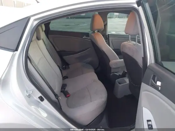 KMHCT4AE7HU272485 2017 HYUNDAI ACCENT - Image 8