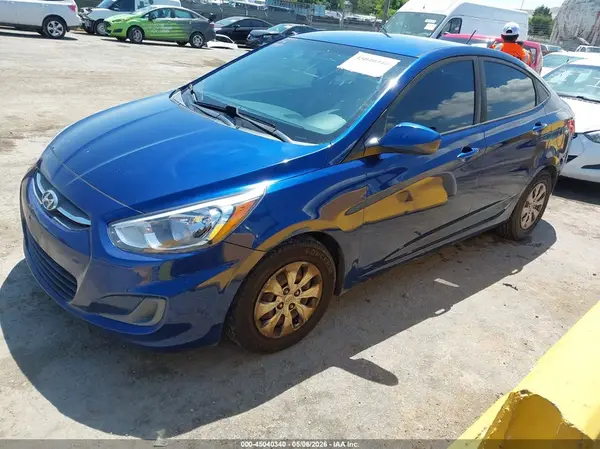 KMHCT4AE7HU272891 2017 HYUNDAI ACCENT - Image 2