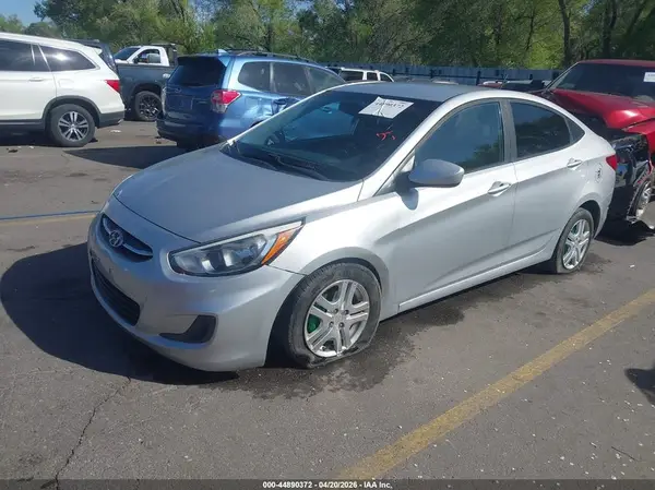 KMHCT4AE7HU273426 2017 HYUNDAI ACCENT - Image 2