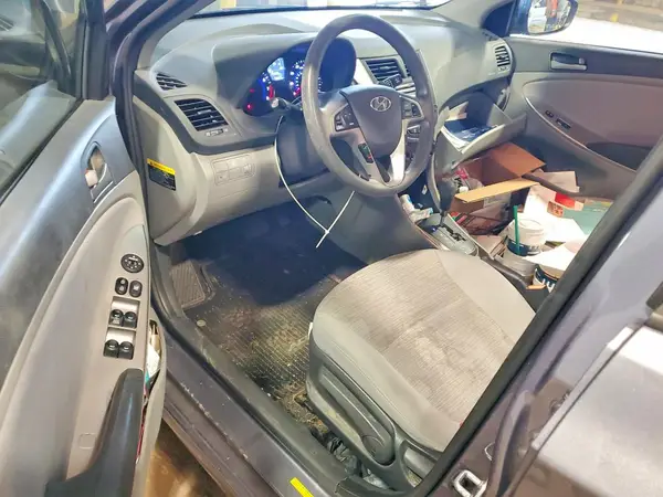 KMHCT4AE7HU285723 2017 HYUNDAI ACCENT - Image 8