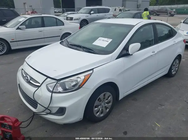 KMHCT4AE7HU296527 2017 HYUNDAI ACCENT - Image 2