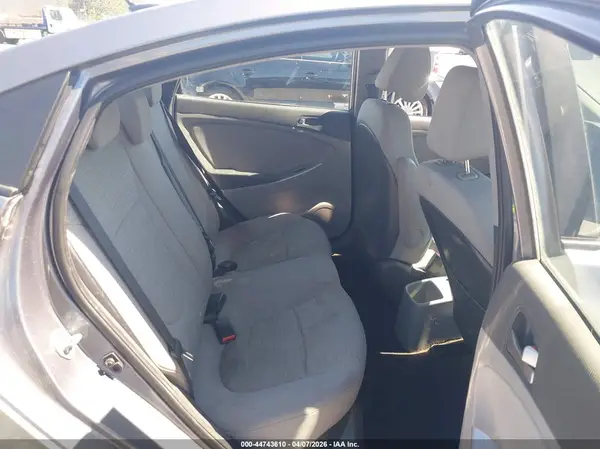 KMHCT4AE7HU300155 2017 HYUNDAI ACCENT - Image 8
