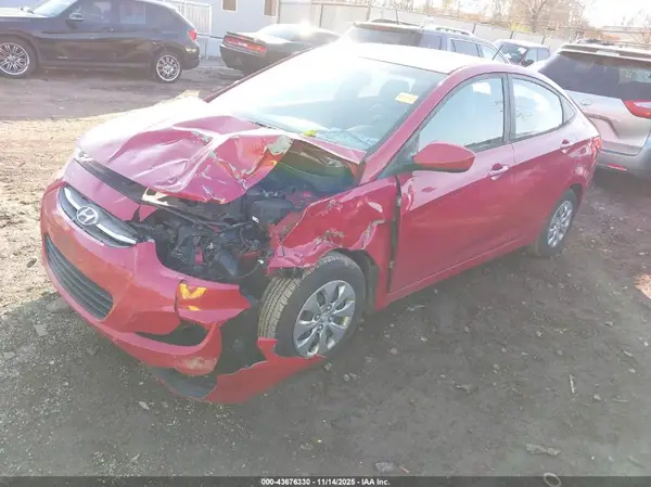 KMHCT4AE7HU306702 2017 HYUNDAI ACCENT - Image 2