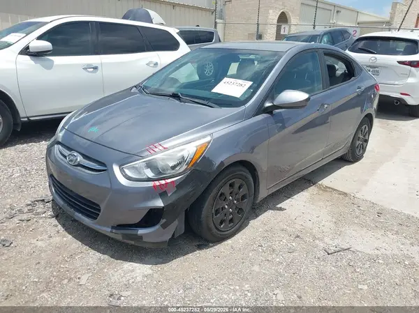 KMHCT4AE7HU308109 2017 HYUNDAI ACCENT - Image 2