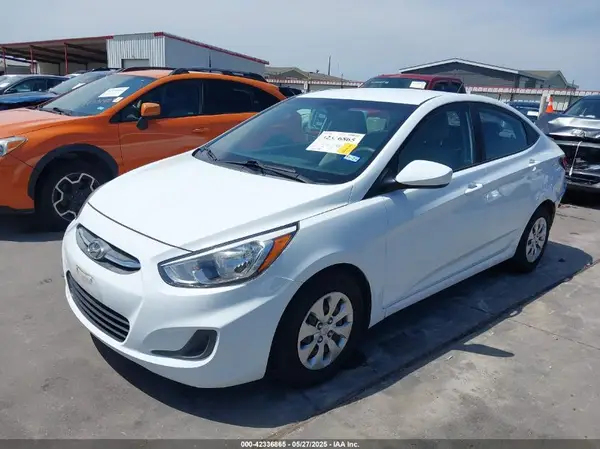 KMHCT4AE7HU314606 2017 HYUNDAI ACCENT - Image 2