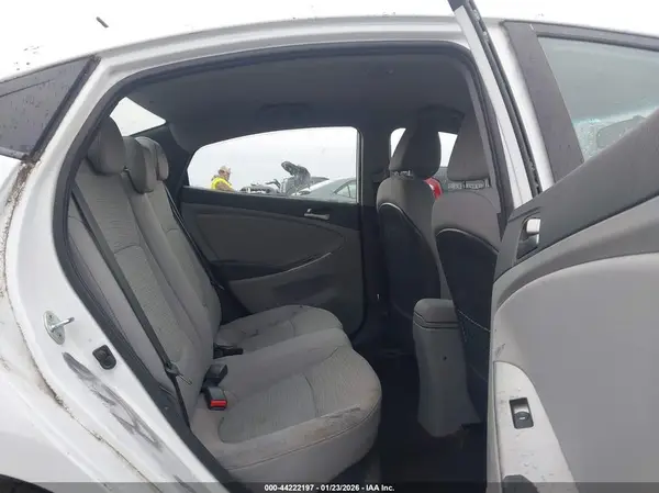 KMHCT4AE7HU319546 2017 HYUNDAI ACCENT - Image 8