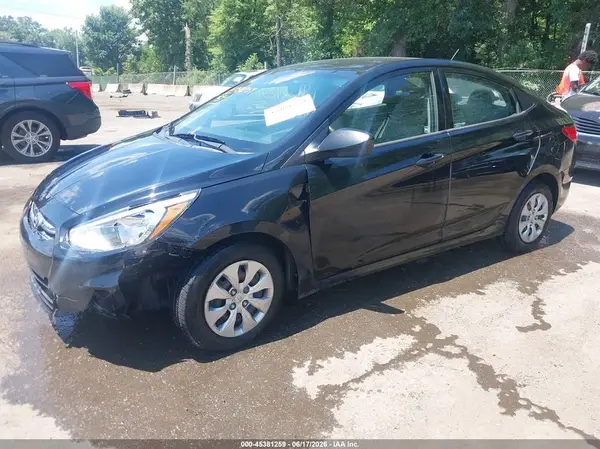 KMHCT4AE7HU321099 2017 HYUNDAI ACCENT - Image 2